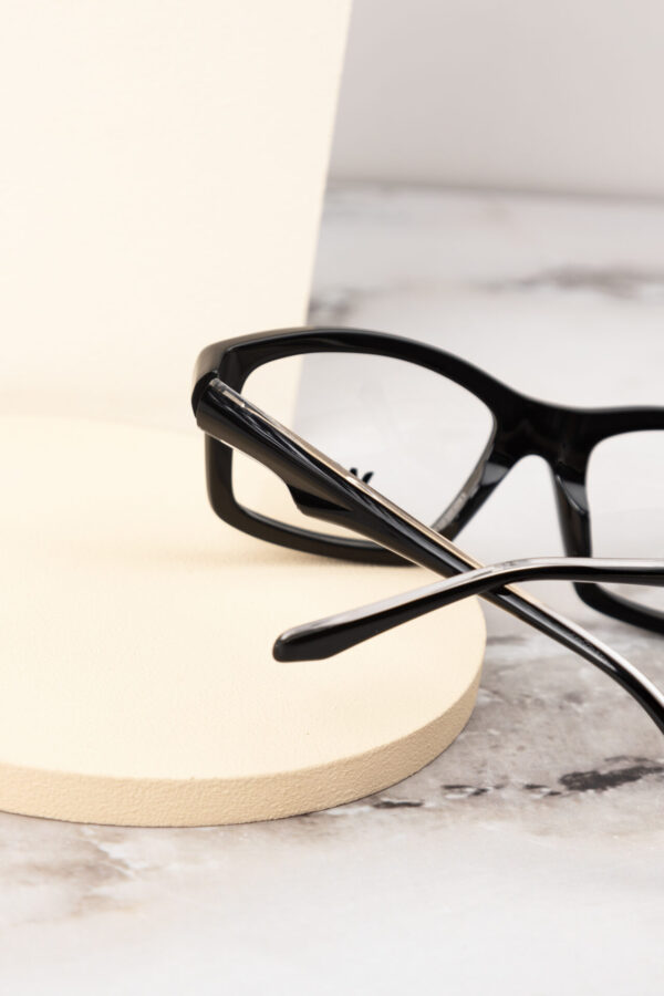 WE EYEWEAR