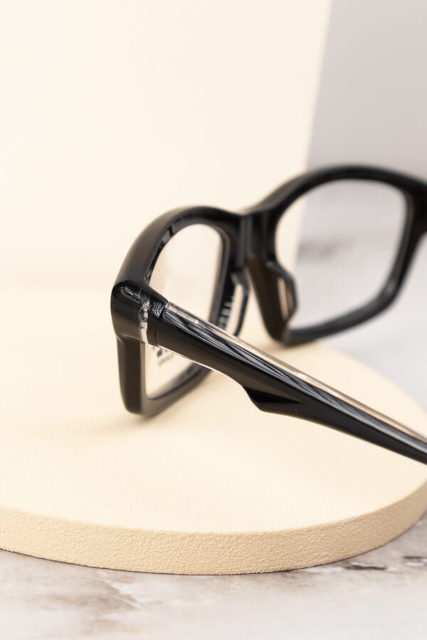 WE EYEWEAR