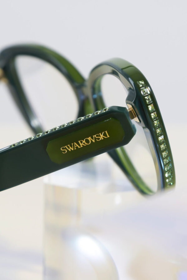 SWAROVSKI